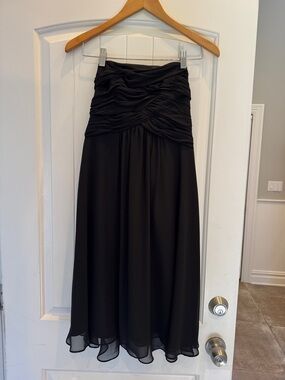 White House Black Market Black Strapless Ruched Bodice Midi Dress